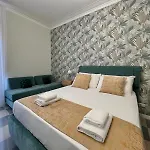Domus Dolce - *